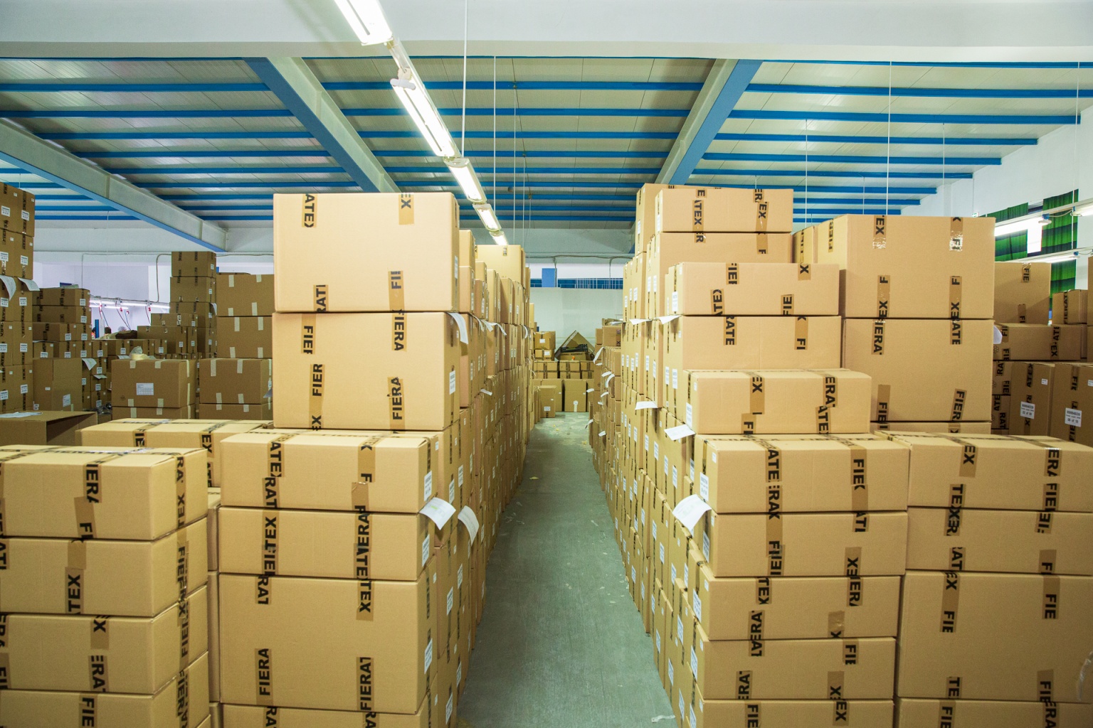 Packing Balkan Garments Industry